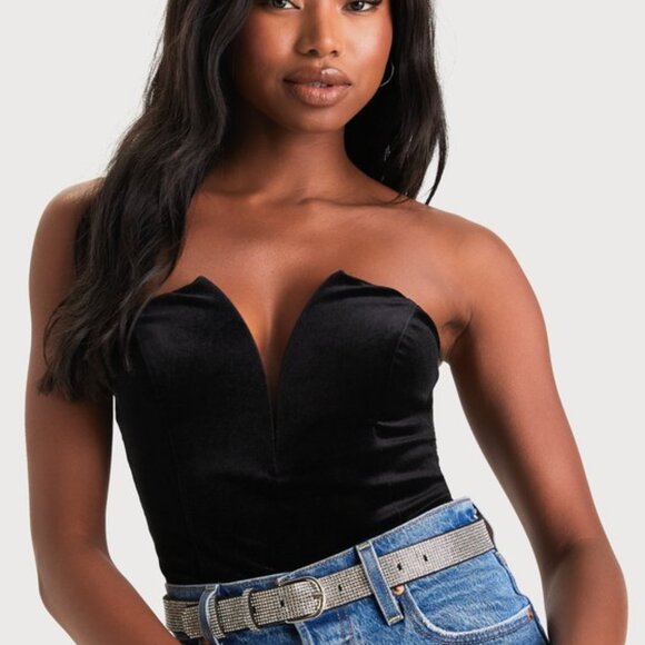 Lulus Babe Alert Black Velvet Notched Strapless Bodysuit - Size XS - Picture 1 of 1